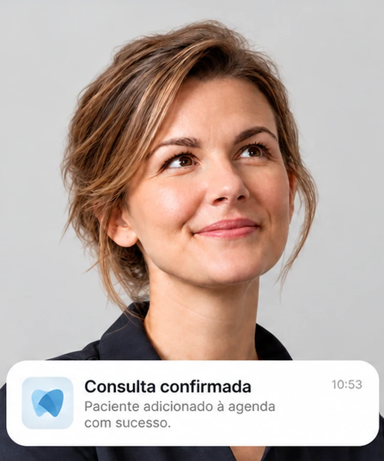 Dentista com notificação de consulta confirmada do OdontoSaaS